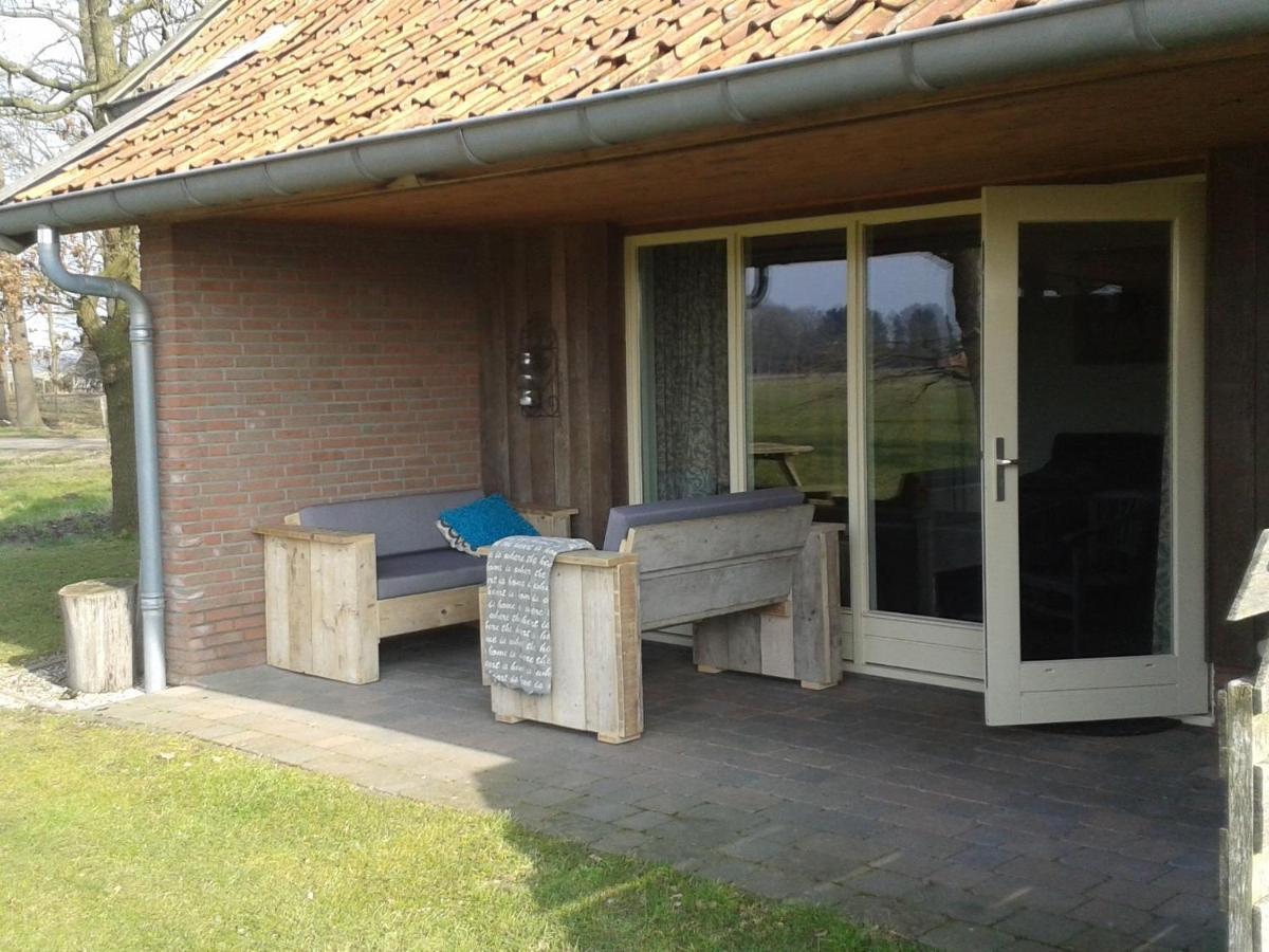 Peaceful Holiday Home With Roofed Terrace Geesteren  Camera foto